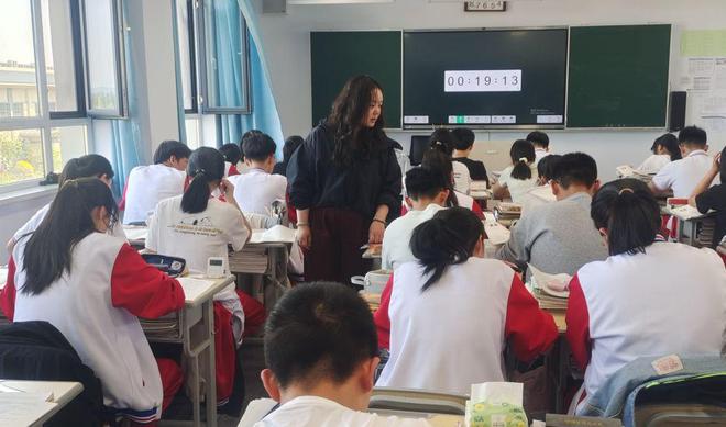 地方——吉林省珲春市西部计划志愿者奋斗故事不朽情缘手机网站把青春熔铸在祖国最需要