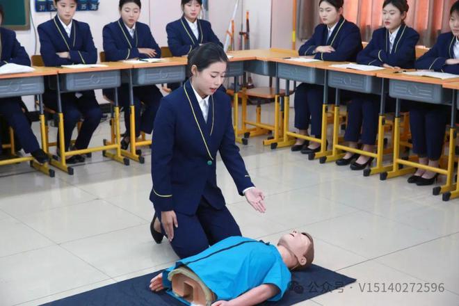 女生必看！四大宝藏专业毕业即逆袭mg不朽情缘游戏网站登录初中毕业(图8)